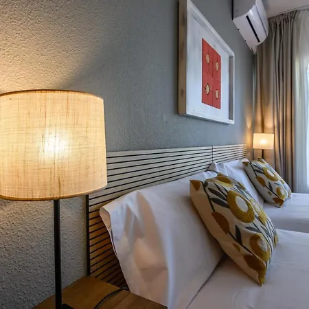 Center Hotel 3*