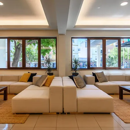 Center Hotel 3*