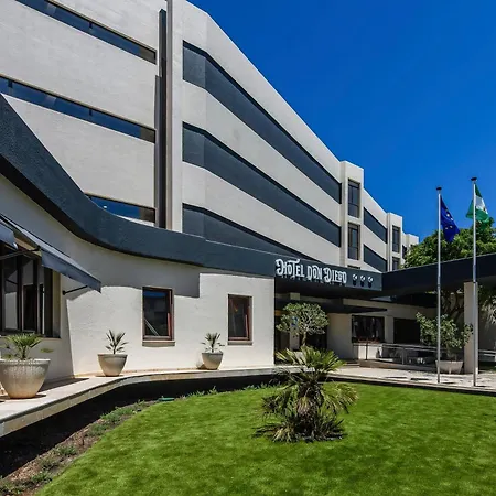 Hotel Center